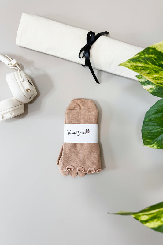 Viva Barre Lace Five-Toe Compression Yoga Grip Socks - Tan, One Size (US 6-11)