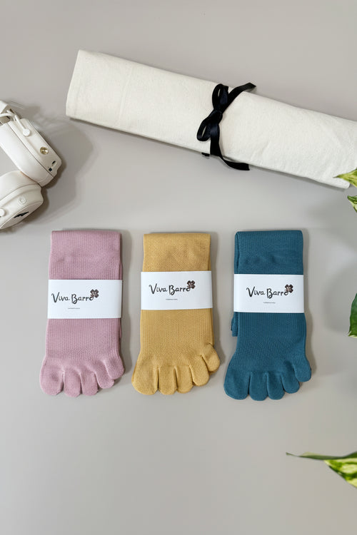 Viva Barre Split-Toe Mid-Calf Yoga Grip Socks, One Size (US 6-11)