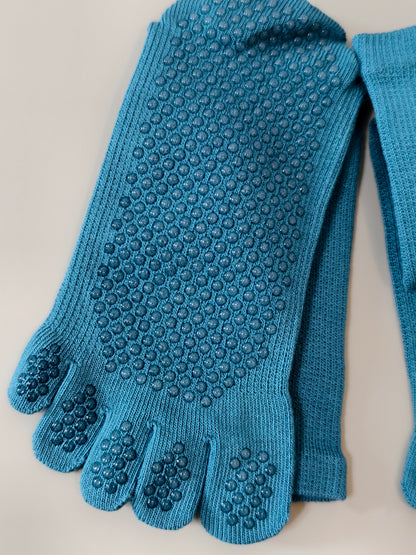 Viva Barre Split-Toe Mid-Calf Yoga Grip Socks, One Size (US 6-11)