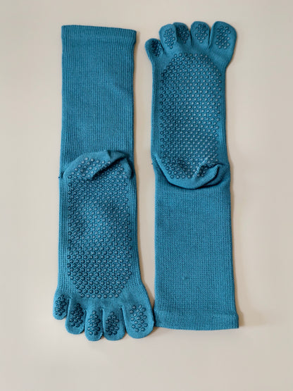 Viva Barre Split-Toe Mid-Calf Yoga Grip Socks, One Size (US 6-11)