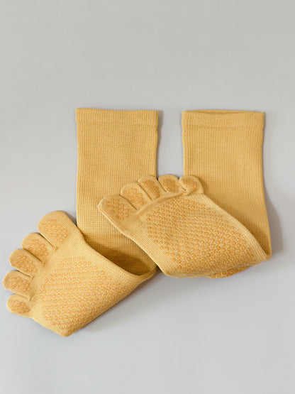Viva Barre Split-Toe Mid-Calf Yoga Grip Socks, One Size (US 6-11)