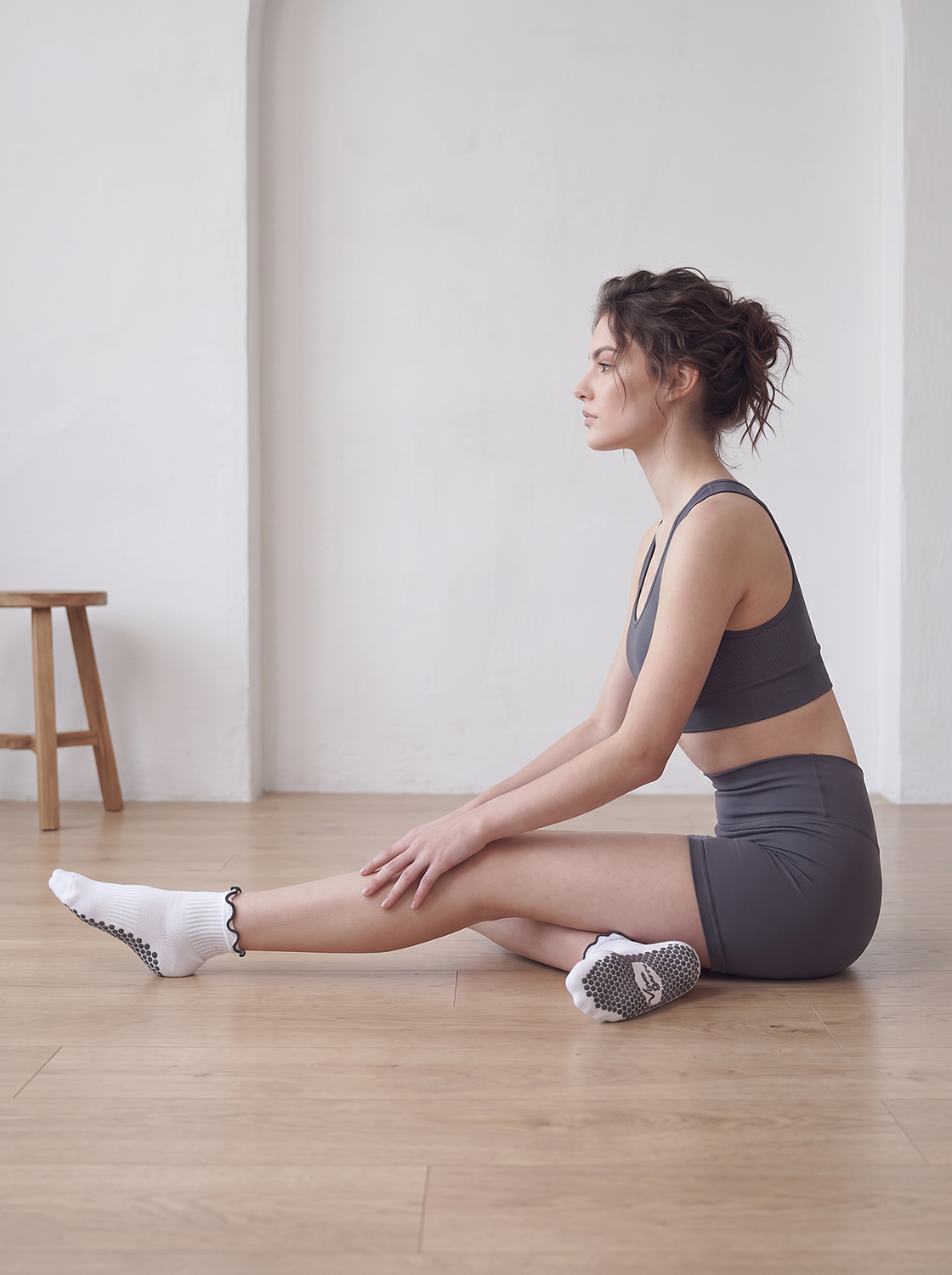 Black & White Lace Pilates Grip Socks | VIVABARRE