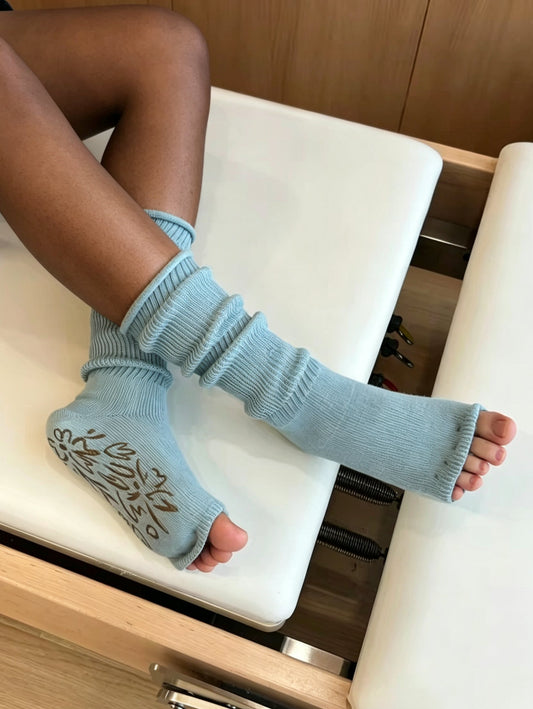 Viva Slouchy Split-Toe Grip Socks