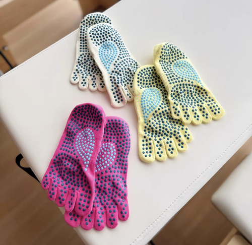 Viva Double Cross-Strap Split-Toe Yoga Socks